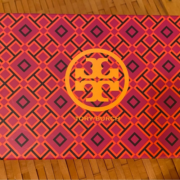 Tory Burch Ballet shoes; black Napa leather; box included - Picture 10 of 11